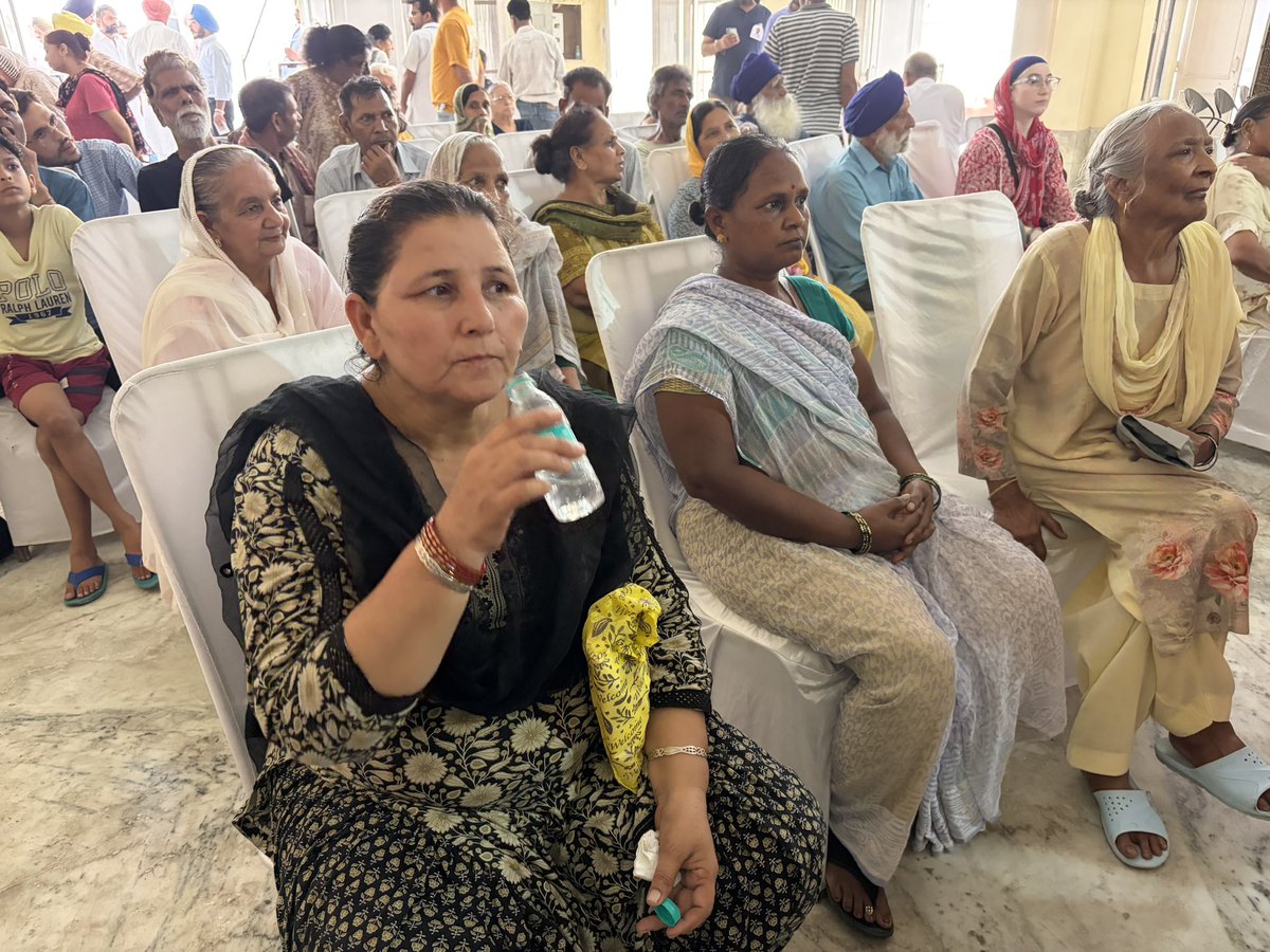 Foundation_MLR's tweet photo. लोगों का विश्वास ही हमारी सबसे बड़ी ताकत है
#MLRFoundation #NGO #FreeMedicalCamp https://t.co/Fn5lIFIM9Z