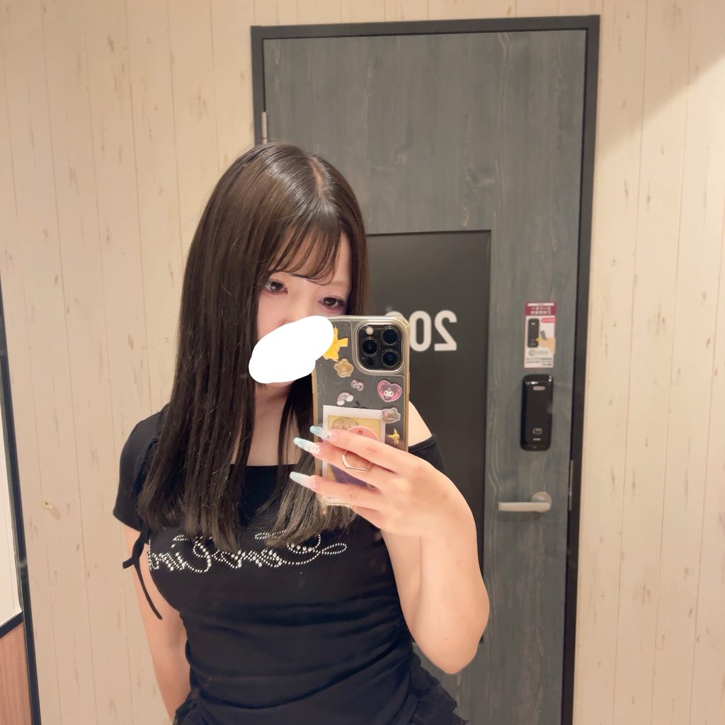 Kanargof's tweet photo. 20-23 池袋 ネカフェ 大人 https://t.co/VkOTLhG02d