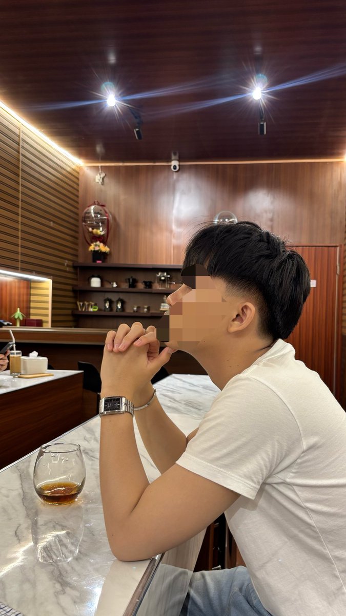 skynnnhighh's tweet photo. me timee
#bengkulu #palembang https://t.co/JRW068Zbah