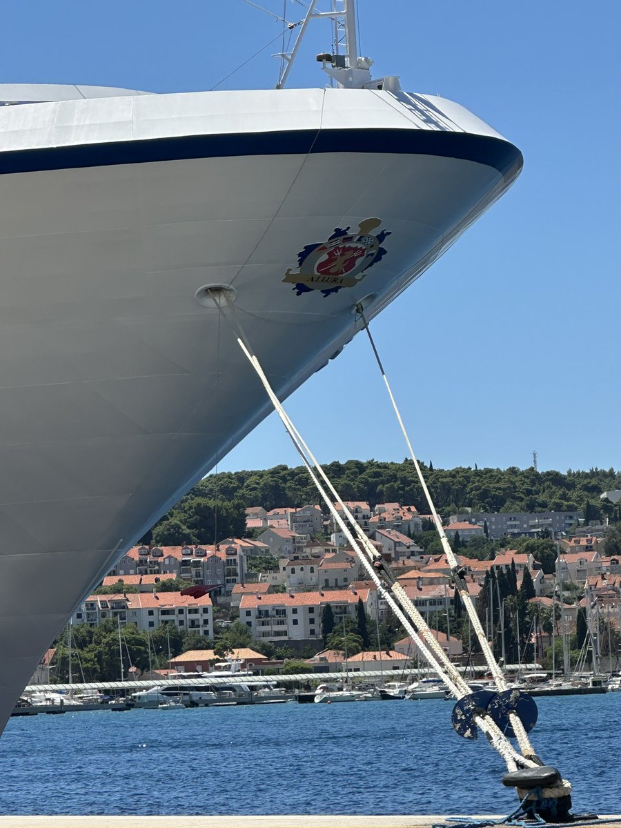 TCsarahbolton's tweet photo. In Dubrovnik today, alongside Viking Star. Finally got a decent shot of our ship!!
@OceaniaCruises #OceaniaAllura @TCworldwide @life_at_tc #TCExperience @CLIAEurope #CLIAMaster #Awardwinningcruiseagent #CruiseExpert #AdultOnly #LuxuryCruise @VikingCruises #VikingStar #Croatia https://t.co/a7Uttz61P0