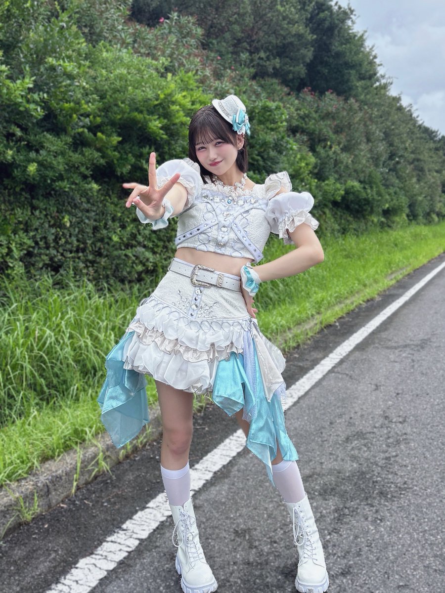 yuzuka__tebasen's tweet photo. #超NATSUZOME2026 ありがとうございました！
去年は出られなかったこの場所にみんなと来られたこと、最高の盛り上がりで夏のスタートを切れたこと、本当に幸せです😭超楽しかった😭✨️
朝早くから手羽センのライブを見に来てくれて、一緒に過ごしてくれてありがとう😭❕

来年は、超ステージに立てるくらい大きくなって戻ってきたい。頑張ります🔥🔥🔥🔥🔥