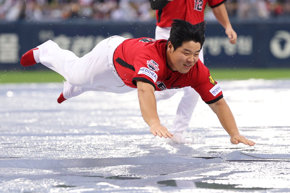 Kiatigers's tweet photo. ^^... https://t.co/EIm3KEf2au
