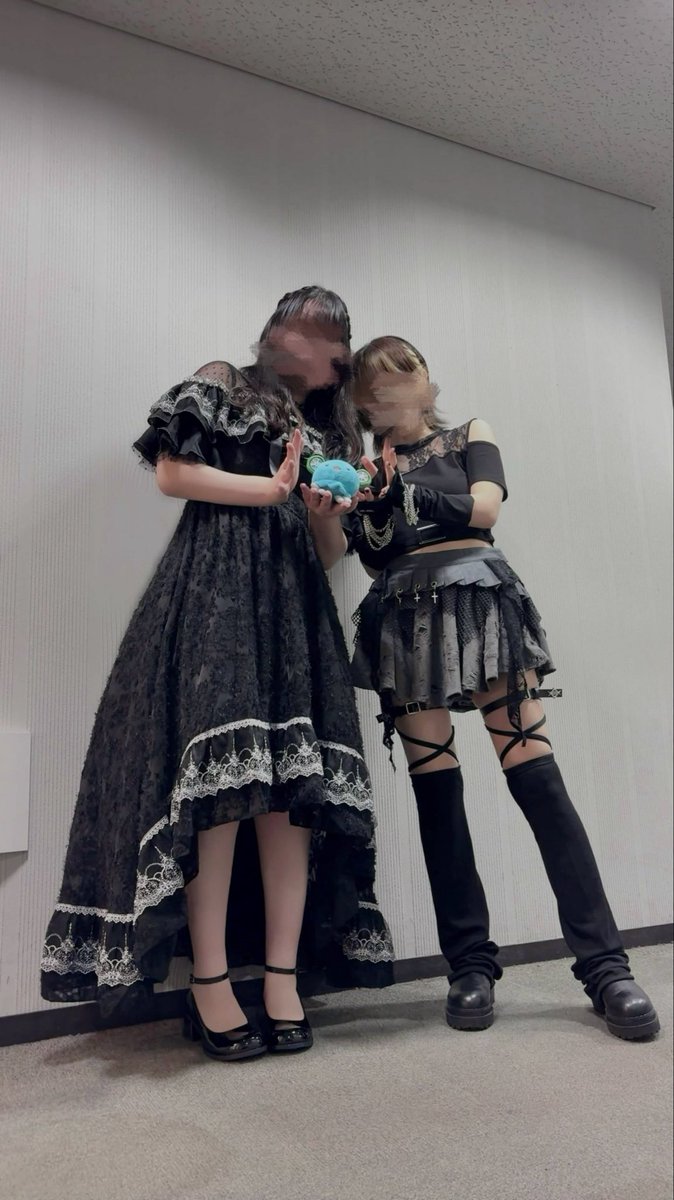 itsukinatsume's tweet photo. #リスパレ ありがとうございました〜！！

🎧SET LIST
1. 約束のリンカネーション
2. Rage Against The Euphoria
3. 愛の残滓
4. 追想のラグナロク
5. Not a Hero

皆たくさん声出してくれて楽しかった！！
今月末は大阪でワンマンもあります💛
また会おうね〜🫶 https://t.co/0tafGNTR0w