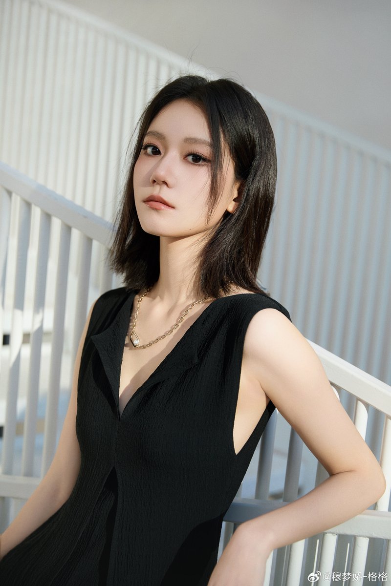 iihbmm's tweet photo. #意淫  #骚脸 #婊子 #羞辱 #母狗 #骚货 #身材 #女明星
穆梦娇，2005年2月27日出生于天津。
电影《默杀》里的霸凌女头目，现实中是21岁的回族欠操骚婊子 https://t.co/zuHys4sXb1