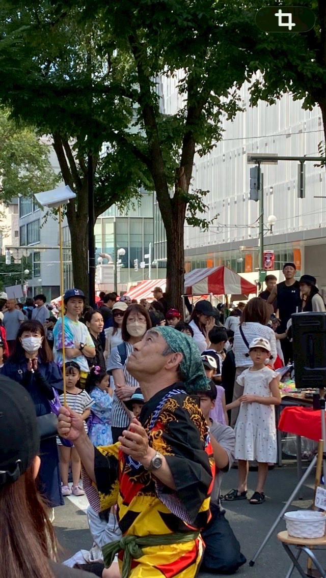 Today_sapporo's tweet photo. 7月5日（日）
四番街祭り　久しぶり見に行きました
昔ながらの大道芸や4丁目のプロレスが懐かしい感じ
風の強い中サンバのお姉さんは輝いていました https://t.co/k3iI1tRPU4