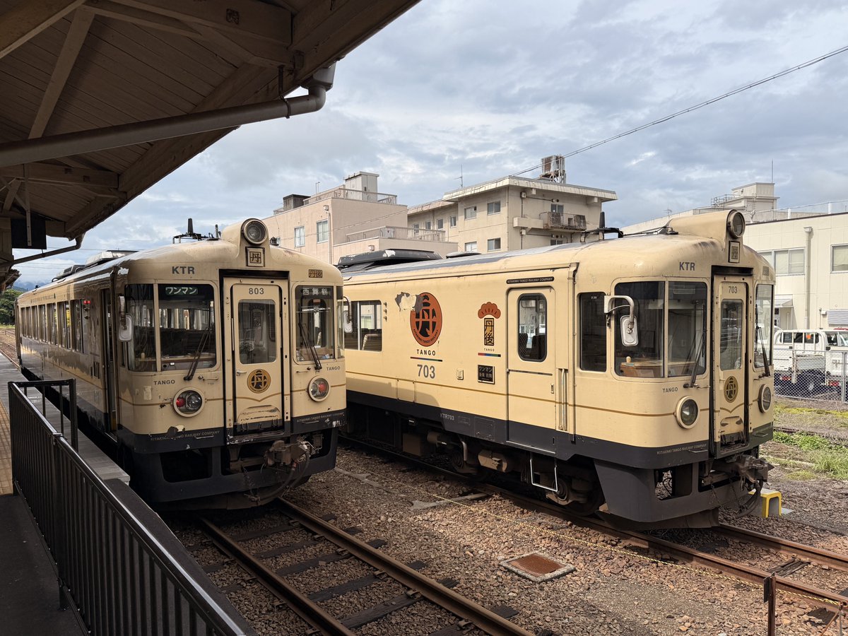 Exp_yuttan's tweet photo. 桃鉄印買いに行きたいけど原稿もしないとなあということで特急で行ける京都丹後鉄道へ 

宮津の114kmCafe(丹鉄珈琲)が復活してくれて嬉しい 峰山と天橋立で一定時間停まるありがたい列車を見つけたので峰山で弁天町までの準片も購入 https://t.co/excx8U5keQ