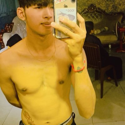 AhLenagrhym's tweet photo. #NewProfilePic https://t.co/rTaBqwfKko