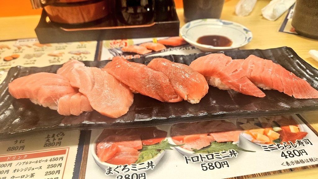 mina_survival's tweet photo. 食べまくりの旅in静岡 https://t.co/wRPmVYFaYb