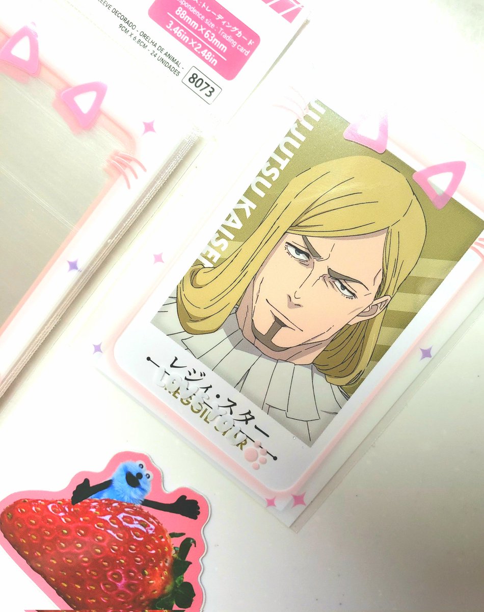 futooon___'s tweet photo. DAISOにかわいいスリーブ売っていてどうしてもレジィ様を入れたくて買ってきた💓
かわいー!💖
スマホ裏にはこのレジィ🧾様とスンスン🍓🥖挟めてます🥰 https://t.co/2BokMTVdY1