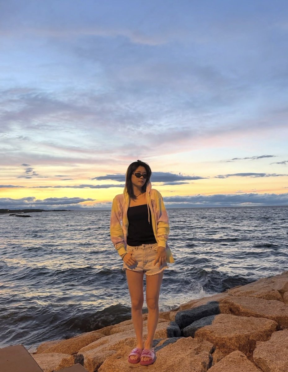coconut_130's tweet photo. めっちゃ躍動感あって可愛い🥹💜
海×空×心菜ちゃんは間違いない🙌🏻 https://t.co/K9h3lFj7rX