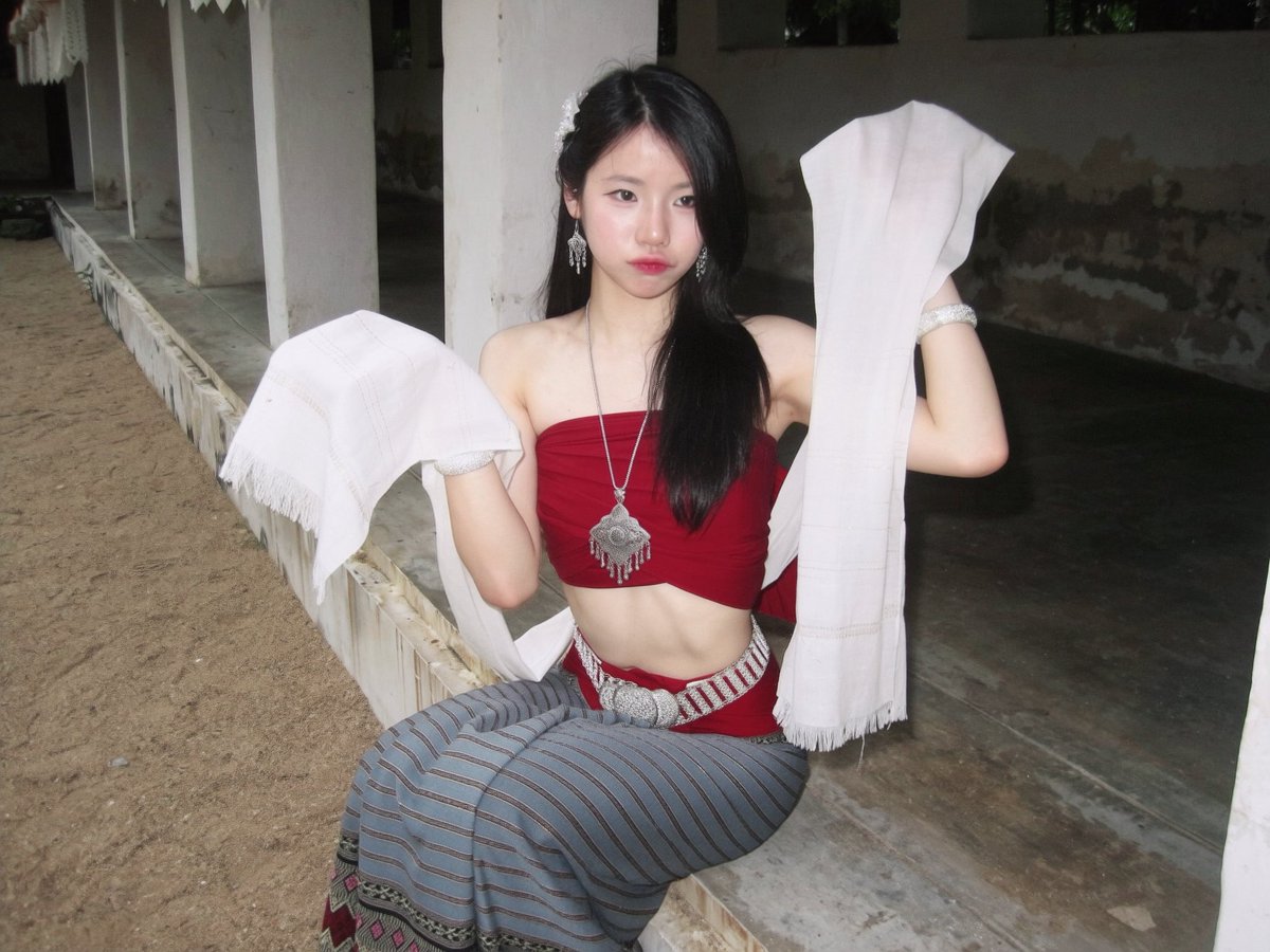 Famequadlips's tweet photo. รอบหน้าจะไปถ่ายกับช้างที่เชียงใหม่ 
📍 ขอพิกัดหน่อยค่ะ~ https://t.co/YsVl49KkGf
