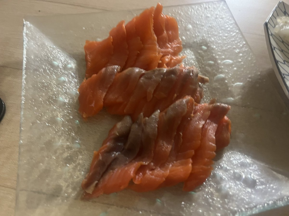 Kotonoha_SOUSAK's tweet photo. 初サーモンの昆布締め、めちゃウマだ…… https://t.co/xVBeFAl8Ch