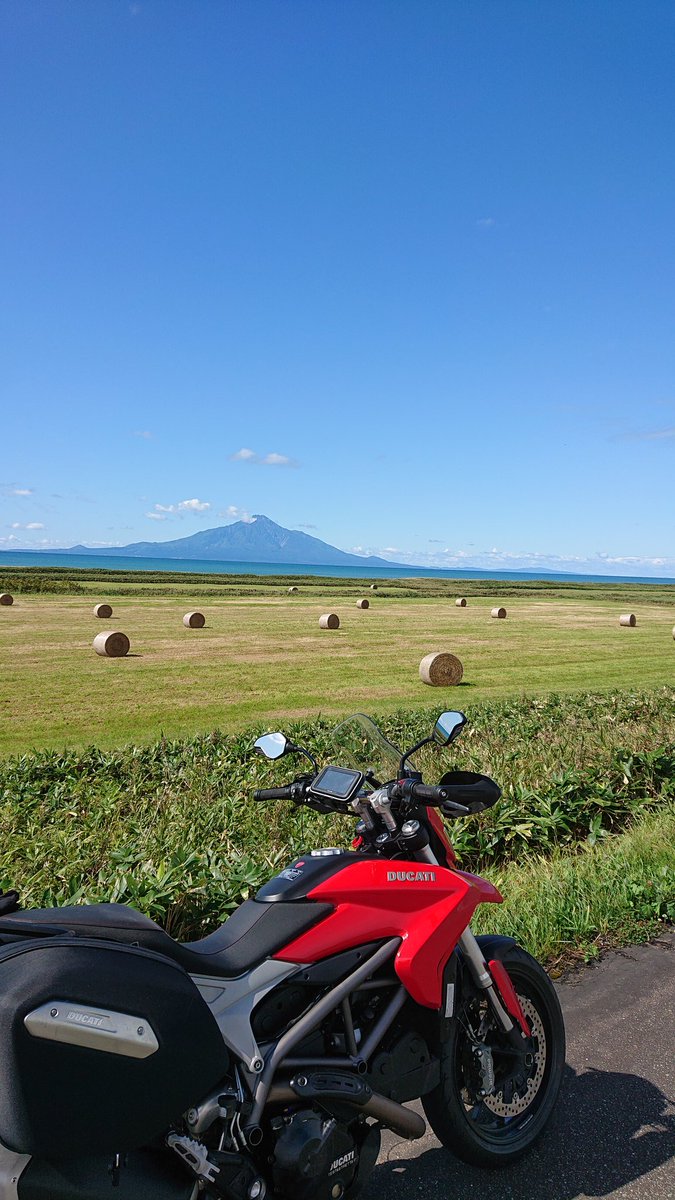 hitoshiSej1d's tweet photo. @Norivelley 北海道の大地を駆け巡る気分は最高 https://t.co/BIkL27eUH9