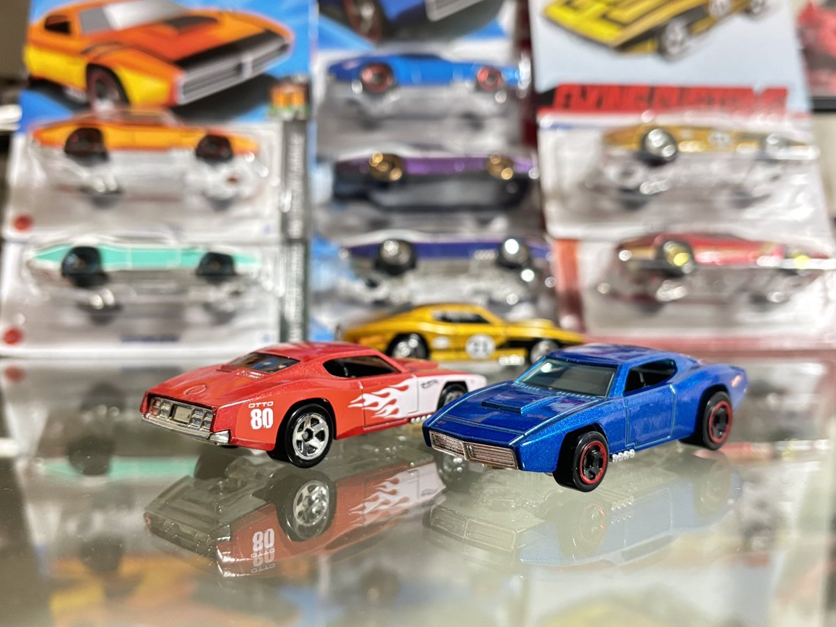 lucelove929's tweet photo. スートレ欲しかったな〜

＃ホットウィール
＃カスタムオットー

国内で手に入るのは揃ったはず^_^

レッドエディションは高嶺の花

モントラのセットはハードル高いと思ったらフラカスど同じなのね^_^

良き良き https://t.co/OVORonzrRx