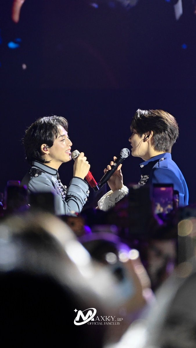 maxky_fc's tweet photo. ใต้ฟ้าแห่งนี้จะมีฉันและเธอคู่กัน~

LAST MEMORY WITH FOUREVER YOU

#FoureverYouFarewellParty https://t.co/uZY7OcnSN7