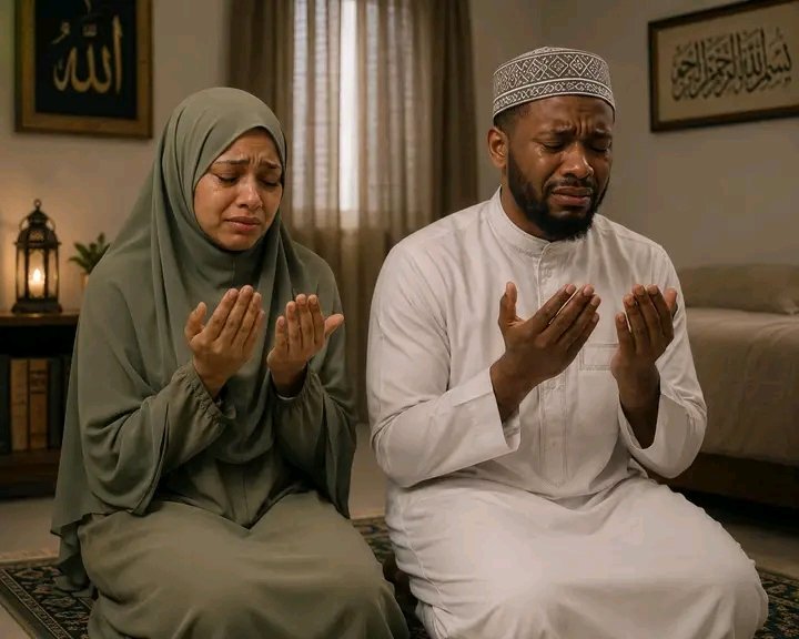 Malam_Nazeeph's tweet photo. Some hearts break so Allah can rebuild them stronger and closer to Him. Your pain is not wasted.......✨💝 https://t.co/IQaERtYm5g