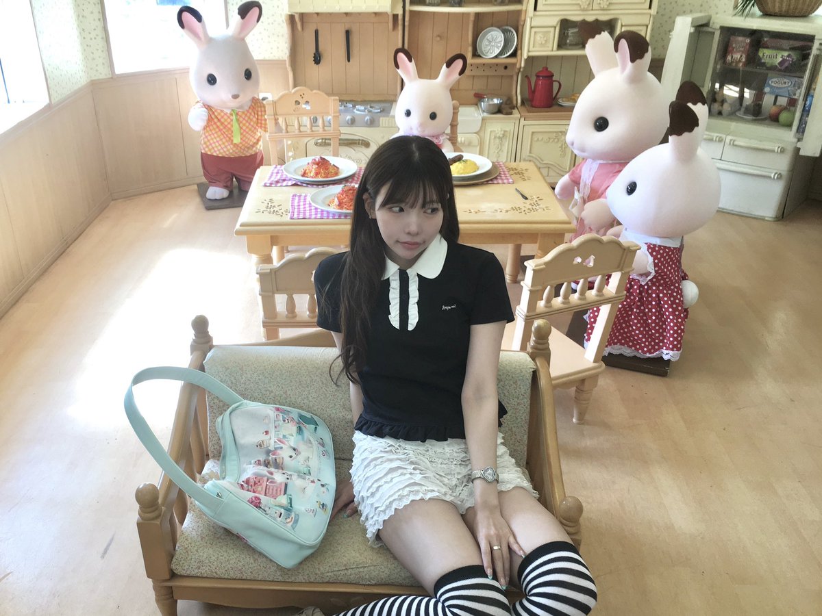 la1998na's tweet photo. かわいすぎる世界だった♡♡
超簡単なクイズ当てると赤ちゃんシルバニア1体プレゼントしてもらえるの嬉しい https://t.co/AoqGZjxcuT