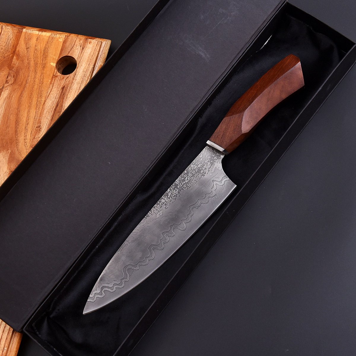 ElementCrafts7's tweet photo. Work of Art 

#unitedstate #bestgift #chefknife #kitchen #knivesart 

https://t.co/cVidSvbIBS https://t.co/Cx0NOZRwDZ