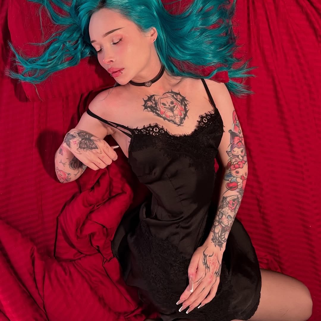 Sariahamaris's tweet photo. Can I be your queen 🏳️‍⚧️🏳️‍⚧️ https://t.co/gy32iD91k2