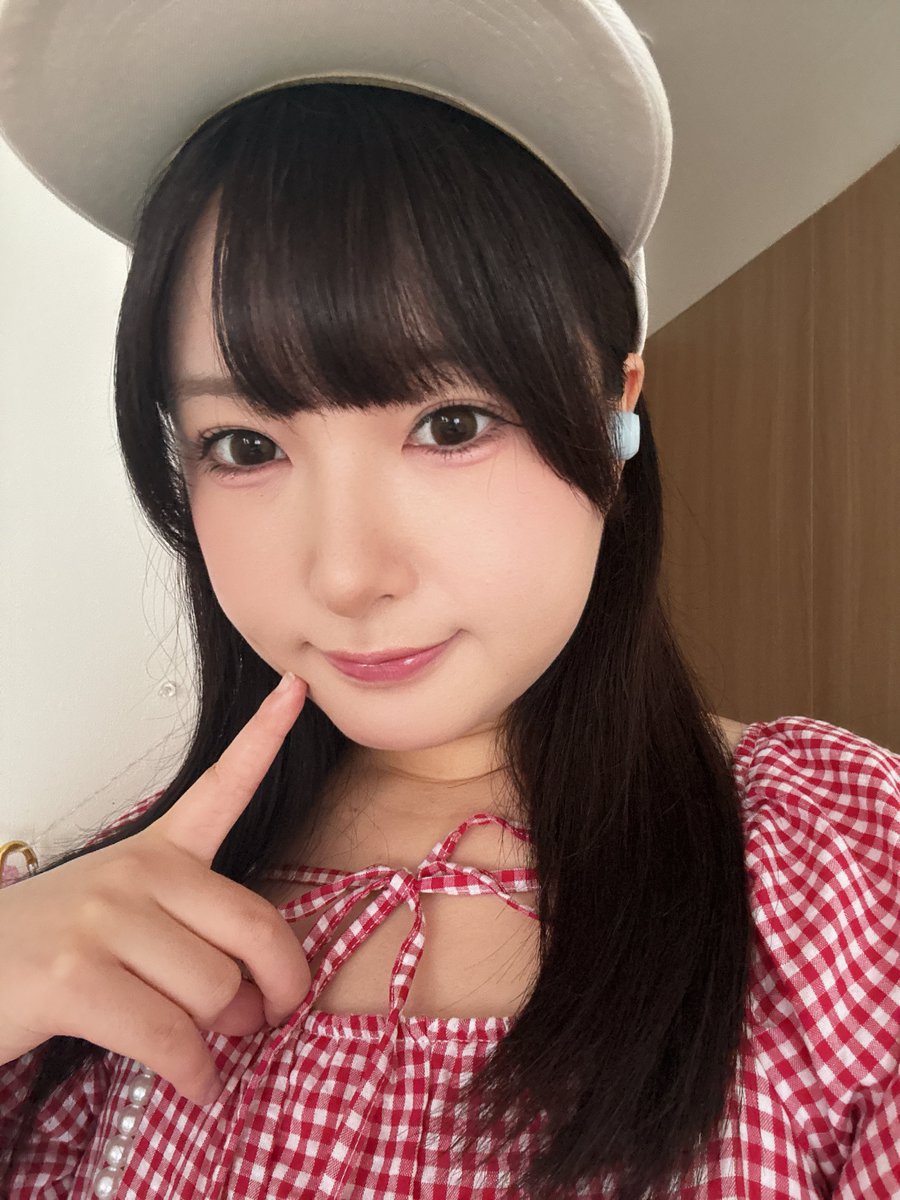 nyan_cn_'s tweet photo. ❤️🤍 https://t.co/SjnDf0ZFgN