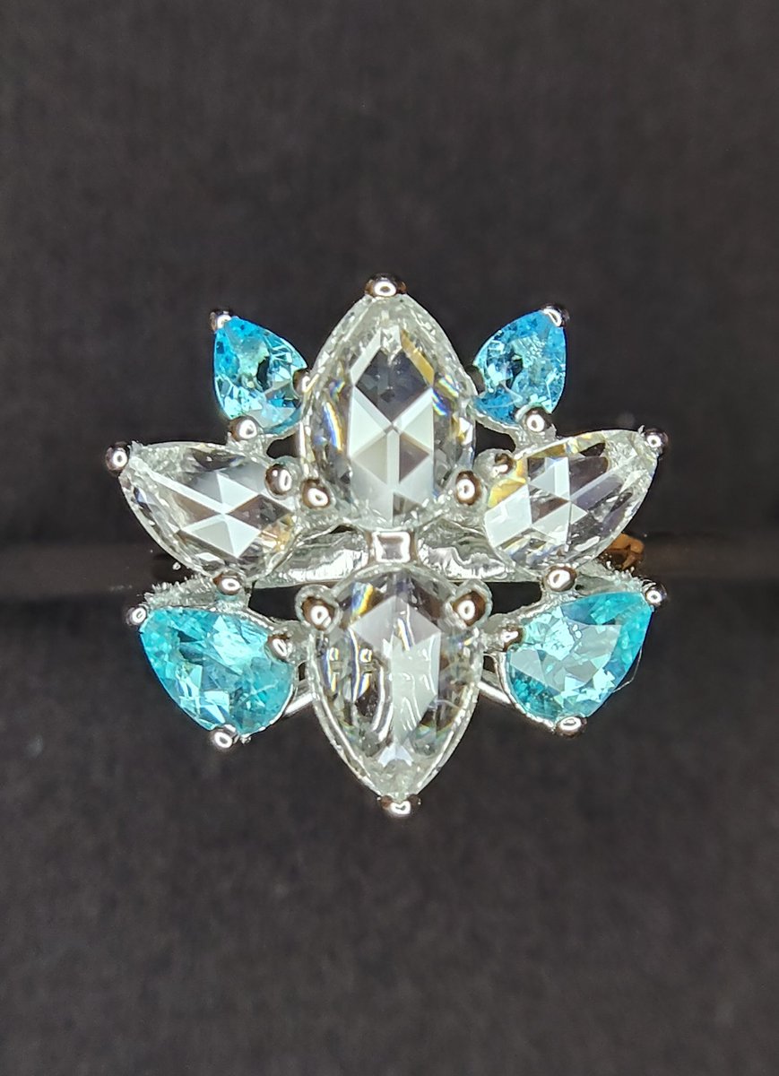 ローズカットダイヤ×パライバトルマリンのリング💍 パライバが本当に