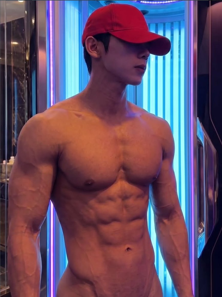 AsianHunkDaily's tweet photo. INS:woo.min_k https://t.co/cOlvrAoB2y