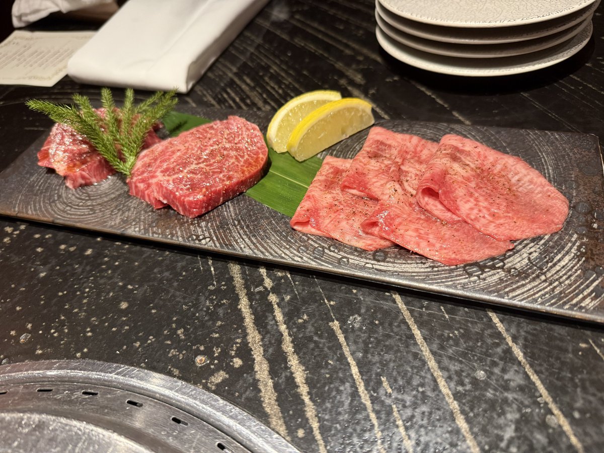 nana__daaa's tweet photo. 7月にくはじめ💖
ここカツサンドもあってテンション爆上がりだった🥹 https://t.co/UCi2deBCGm