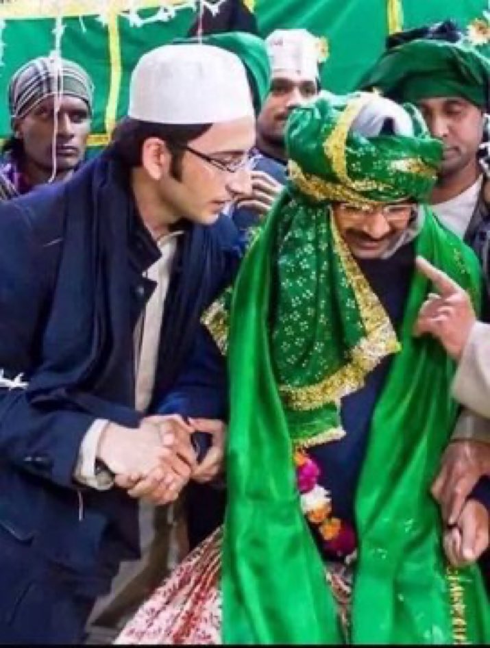 MehrotraRP's tweet photo. Alibaba and cinema ticket black marketeer know all what happened at Ayodhya. 
Get them probed, @myogiadityanath as suggested by @AlokKumarLIVE @VHPDigital. https://t.co/FNK6A8pcQk