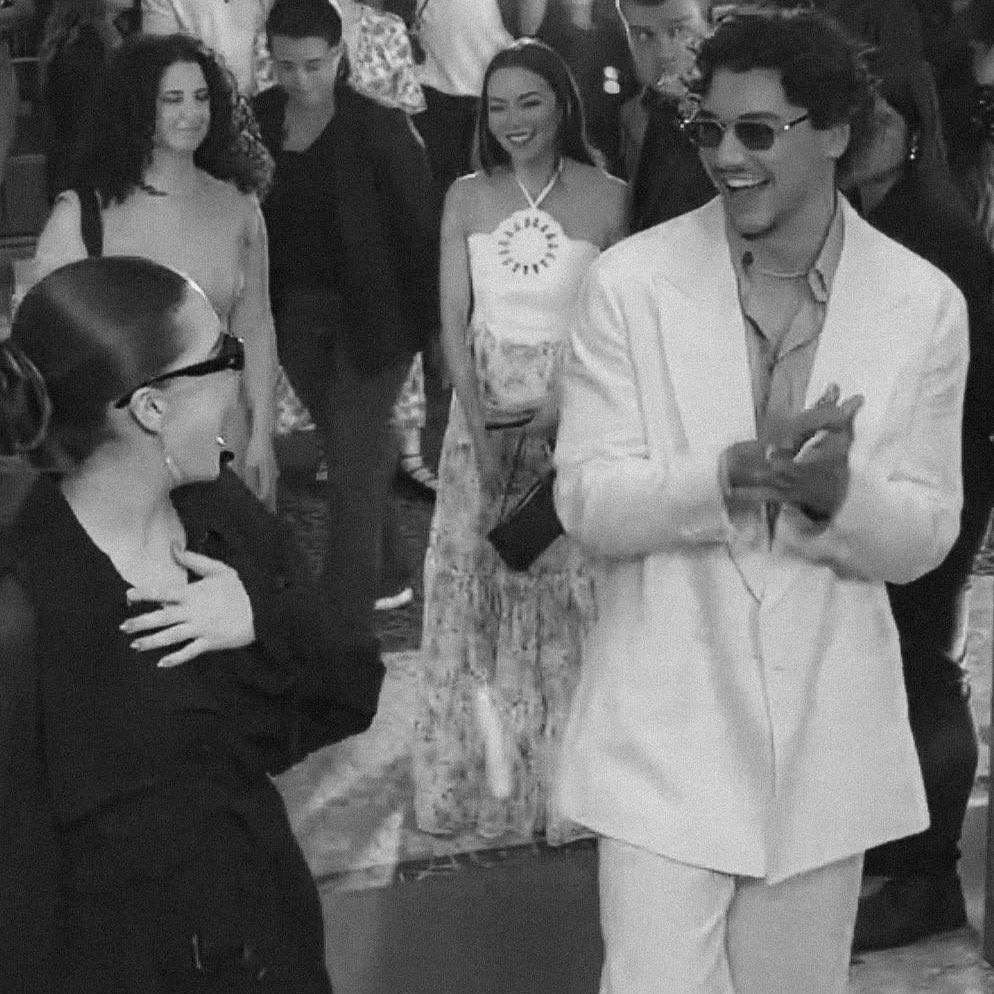 folklorefy's tweet photo. ''it’s so comfortable with us, we're so close. he's just the best. he's amazing. i’d never even kissed anybody on screen. so, to have him, to have someone that i’m so comfortable with, doing these new, crazy scenes for the first time is just a dream come true. he's the best.'' - ella 🥺