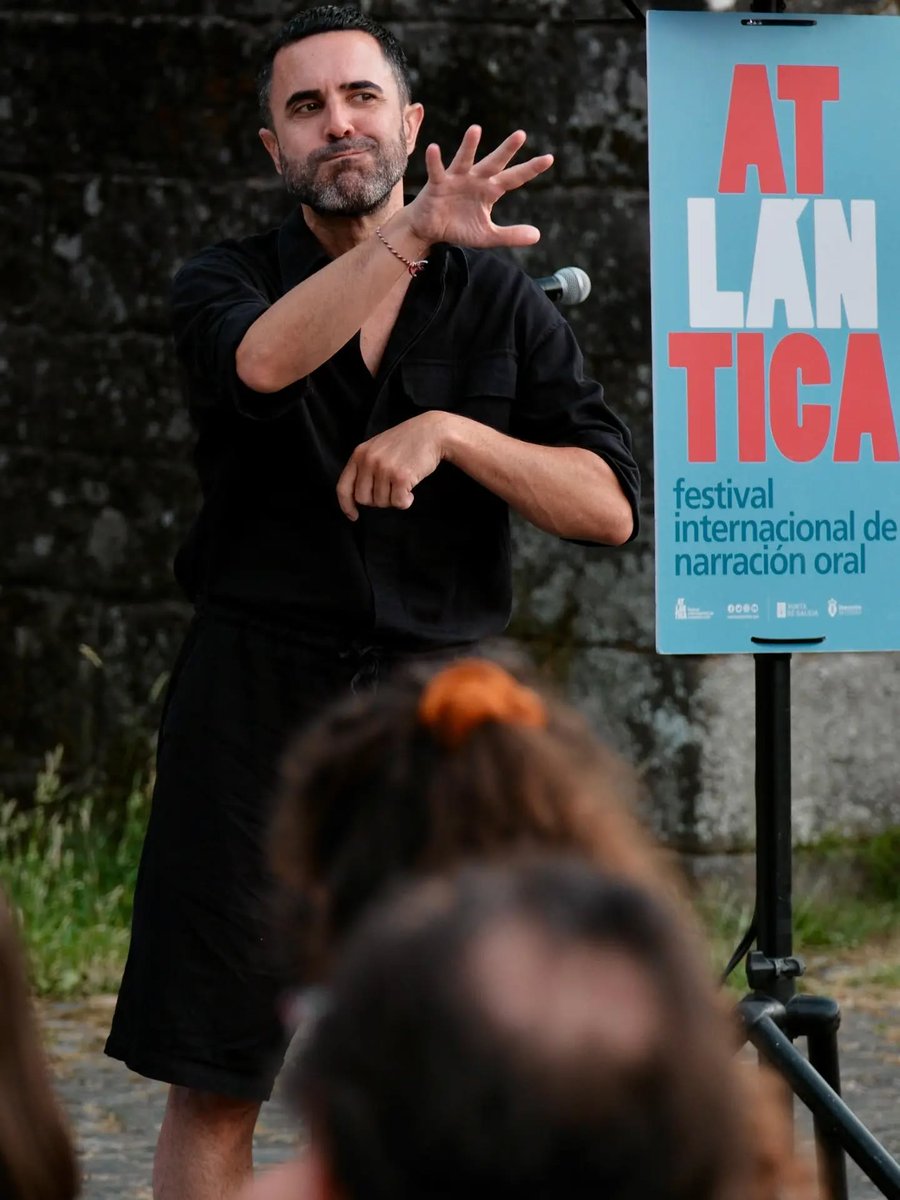 FestAtlantica's tweet photo. "O seu traballo foi decisivo para situar o conto tradicional galego no contexto dos grandes estudos internacionais sobre literatura oral. Grazas ás súas investigacións, Galicia ocupa o lugar que lle corresponde dentro dos mapas comparativos do conto popular europeo e universal" https://t.co/WXTEGlKOgF