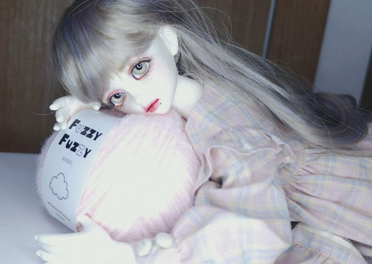 Beloved_Allice's tweet photo. 루츠 한정 올리브. 이름은 뷔스예요. 오랜만에 찍네요 오늘도. https://t.co/xku9VUPPuT