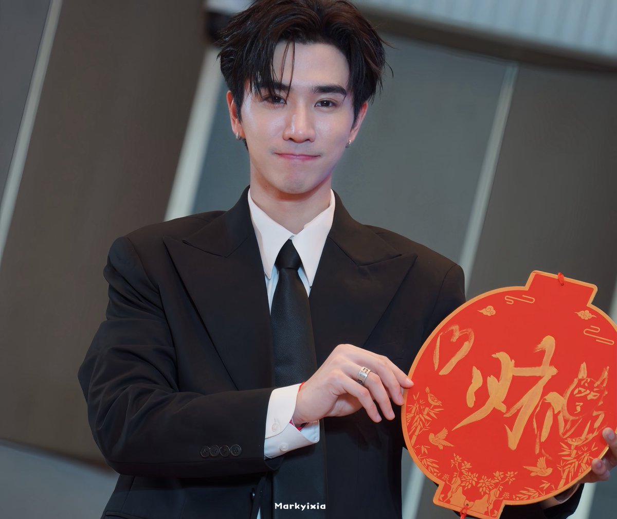 Markyixiaxia's tweet photo. 财 爱 塔（Santa三塔）
财 福 勇（Perth王俊勇）
#PerthSanta 
#PerthTanapon #Santapp https://t.co/bzaGLFLyoK