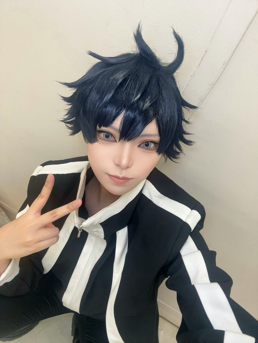 gohan_shiro_'s tweet photo. ⚠︎︎🍑👹cos
主人公してました～～～👍
今日ほんとに楽しすぎた😭
相互に良いお年をできたので大満足です🫶🏻
たくさんのお声がけもありがとうございました‼️🤍
またいつか👋🏻

 #アコスタ池袋 https://t.co/ZwoMWyIYaQ