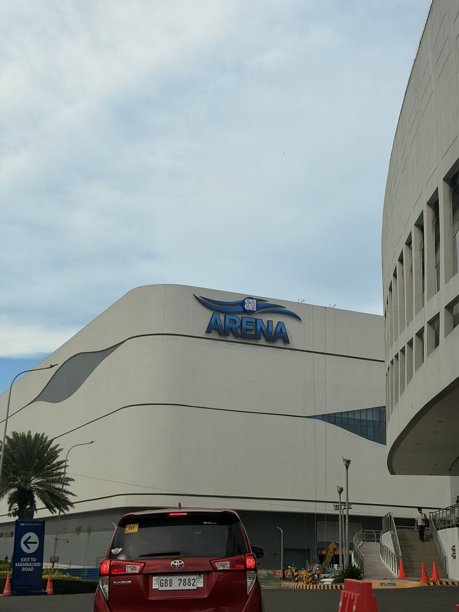 min9kyeomie's tweet photo. manifesting my faves to have a concert here ⭐️🍀 https://t.co/CNydmLfZ6x