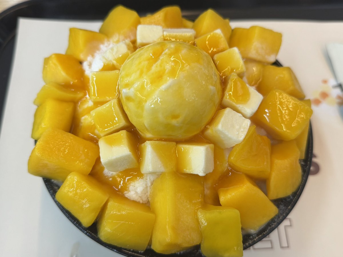 sh_yushi's tweet photo. 망~고 빙수 🥭 https://t.co/Nhy4wqYbXG