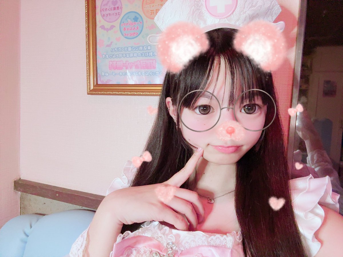 ayu_angle428's tweet photo. おきゅいん💖
今日はラストまで‼️
お待ちしてます🙇🏻‍♀️
 #赤羽   #コンカフェ営業   #いいね返し https://t.co/9spHsqEMKd