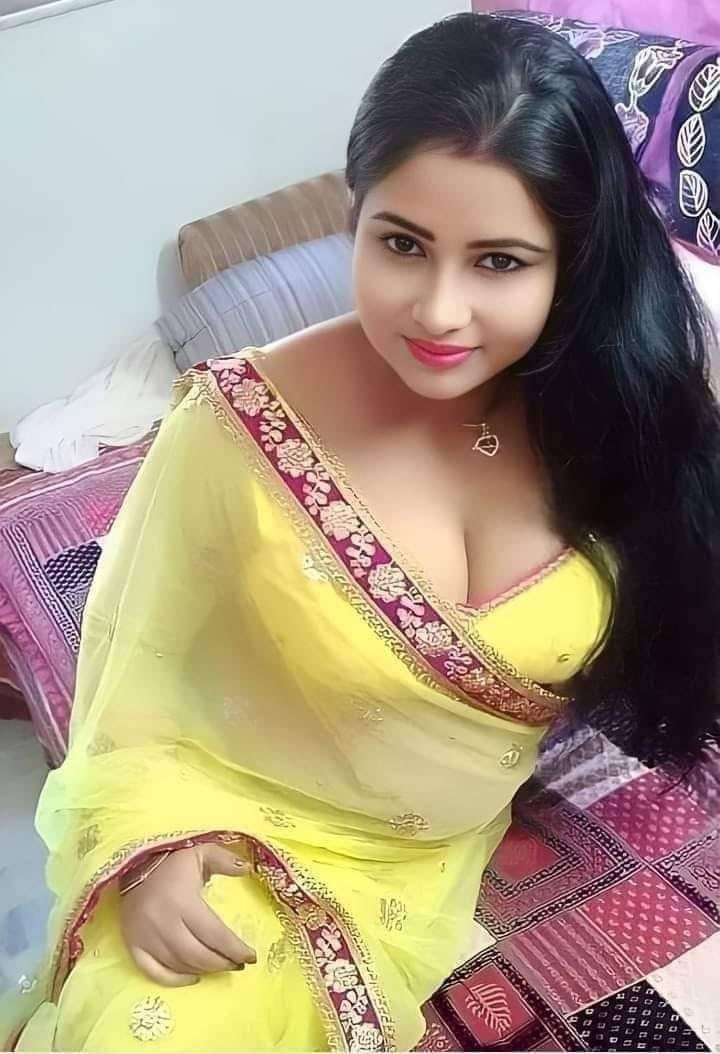 unknownchillyy's tweet photo. *हथियार मजबूत हो तो किसी....*

_चिकनाई की जरूरत नही पड़ती...._

*_मुनिया अपने आप पानी छोड़ देती है..!!... 😈😘❤_* https://t.co/0EQWYhQsSz