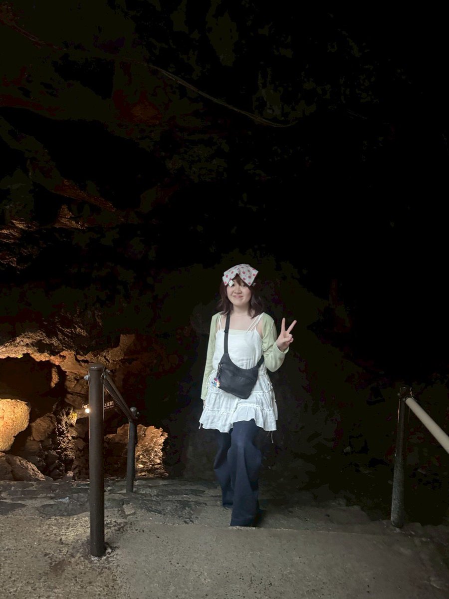 rinnnnn08's tweet photo. 山梨に行きましたー
天気悪くて富士山は見えず、、🗻

免許を持っていないのでずっと後ろで音楽担当でした🎧いえーい https://t.co/wocQUhzIIo