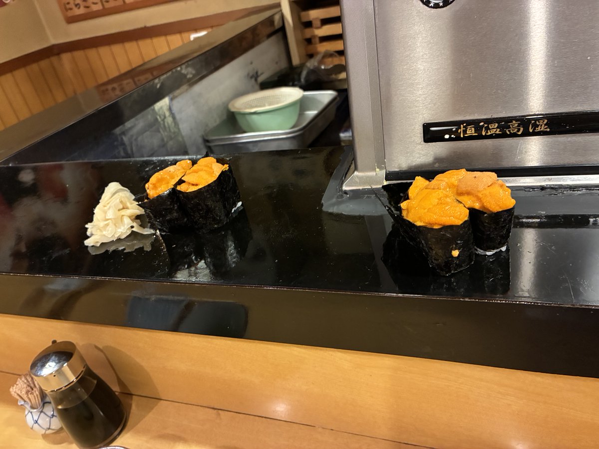 TKS2381's tweet photo. （妻に寿司に連れて行けと言われ）寿し金へ🍣

久しぶりに行ったら大将ボケ始めてたので、あと何回行けるか心配に💀 https://t.co/zmC6mR7l62