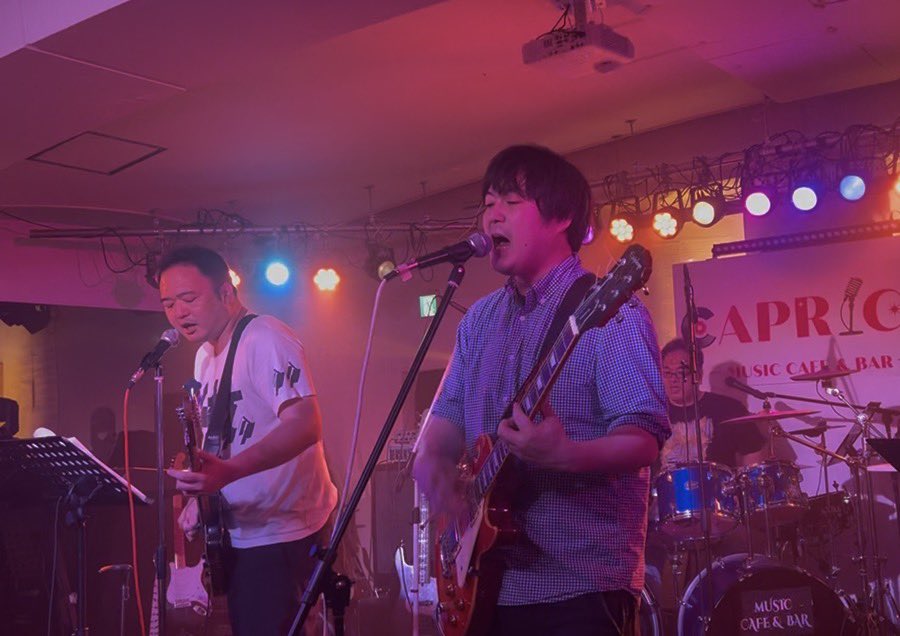 r2j18's tweet photo. ライブありがとうございました
セトリ
1.DREAMER
2.月夜君
3.学校のうた
4.ON THE ROAD
5.IMPACT
6.桜
7.I wish https://t.co/vmriVnS8TB