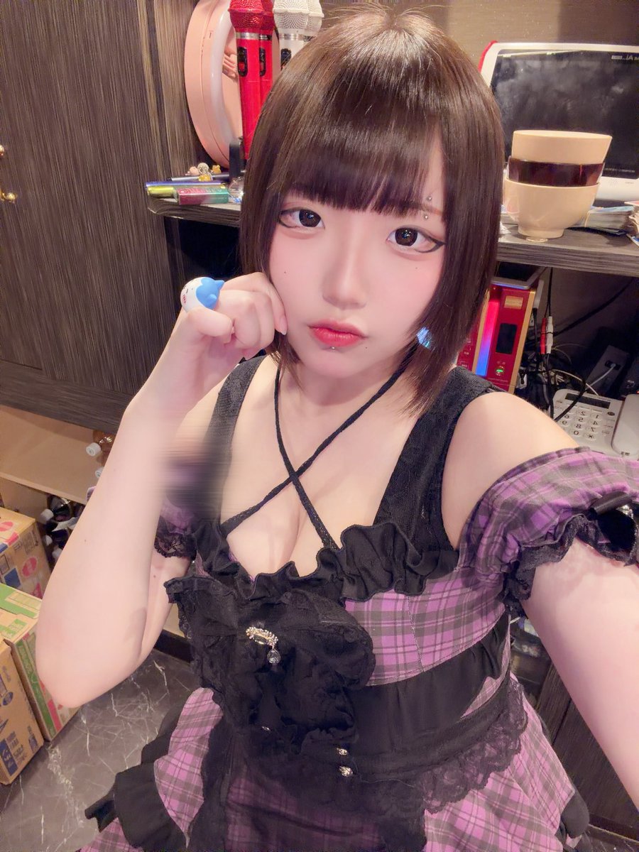 krm2ne's tweet photo. だれか結婚してください（（（ﾊﾁﾜﾚ

 #自撮り界隈   #コンカフェ  #ミナミ  #宗右衛門町 https://t.co/v4tmeJA5sf