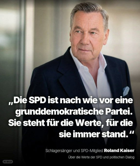 Corvus_corone2's tweet photo. Ist der gerade aus einem mehrjährigen Koma aufgewacht? https://t.co/ApmfqWKdsf