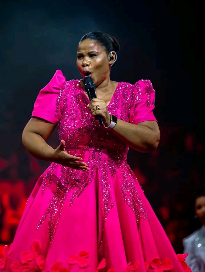 MDNnewss's tweet photo. Gospel Star Kholeka Dubula Denies Involvement In R25 Million NLC Olympic Funding Scandal

Gospel music star Kholeka Dubula has distanced herself from the theft of R24.98 million. 

The National Lottery Commission (NLC) originally allocated this money to fund the Sascoc Rio 2016 Olympic tour.

A report by the Special Investigating Unit (SIU) reveals that Kholeka received R30,000 from this stolen fund.

 The SIU demands that she return every cent of this money. In her defence, the artist claims she is being falsely accused of a crime she did not commit.

"Our names are being dragged through the mud," said Kholeka, famously known for her hit song Ewe Siyakuvuma. She explained that she received the money as payment for performing at an event held in Gqeberha (Port Elizabeth).

"I went there, performed, and got paid. Therefore, we should be asking event organizers where they get their funding from," Kholeka argued.

According to reports investigations, the NLC paid R24.98 million to Sascoc. Sascoc kept R150,000 and transferred R24.83 million to the Mshandukani Foundation. 

The foundations bank account had only R500 before this massive sum arrived. 
Mashudu Shandukani’s foundation then distributed the money to various individuals and companies:R15.35 million: Ironbridge Travel Agency (linked to former NLC COO Philemon Letwaba),R7.2 million: Mshandukani Holdings (owned by Shandukani), R3 million: Mosokodi Business Trust (linked to Letwaba), R2 million: Ndzhuku Trading (owned by Malwandla Solly Siweka), R600,000: Tsietsi Maselwa (former NLC legal executive), R450,000: Philemon Letwaba (former NLC COO), R85,000: Benza Consulting (owned by Raphael Benza), R85,000: Mbizo Events, R50,000: Minnie Dlamini (Durban-born media personality) and R30,000: Kholeka Dubula-Sosibo (Gospel singer).

Minnie Dlamini and Mbizo Events have already paid back the money they received. Minnie clarified that her payment was for hosting the event in Port Elizabeth.
 
The remaining beneficiaries on the list still owe their respective amounts.