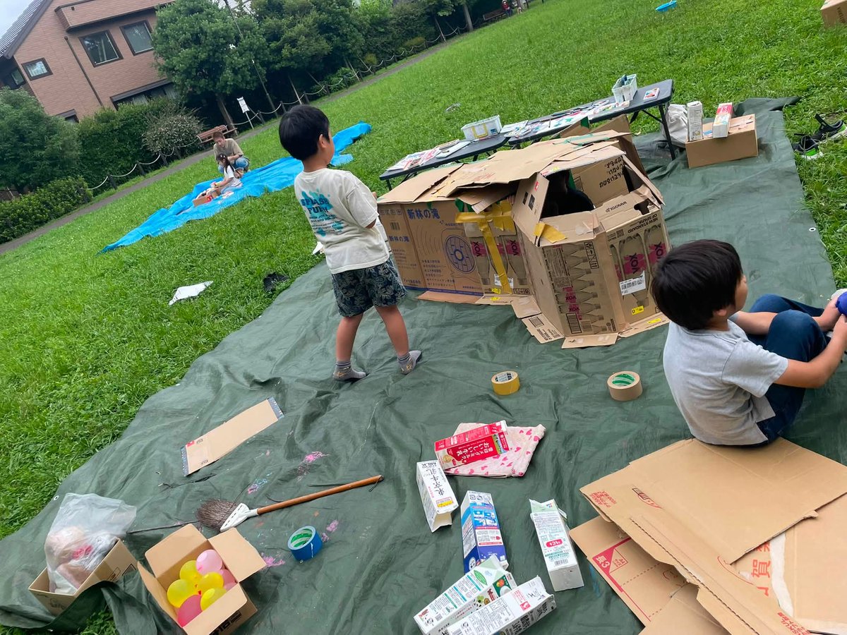 misa946's tweet photo. 【プレーパーク@砂川公園】7.4

久しぶりの参加となった #プレーパーク。#砂川公園 は #かまどベンチ もあり、子ども達の遊びや体験の幅も広がります。準備や片付けは結構大変なプレーパークですが、それでも子ども達のキラキラと輝く瞳に接したり、私も久々にのんびりとした時間の流れを感じたりし、癒しの時間になりました。