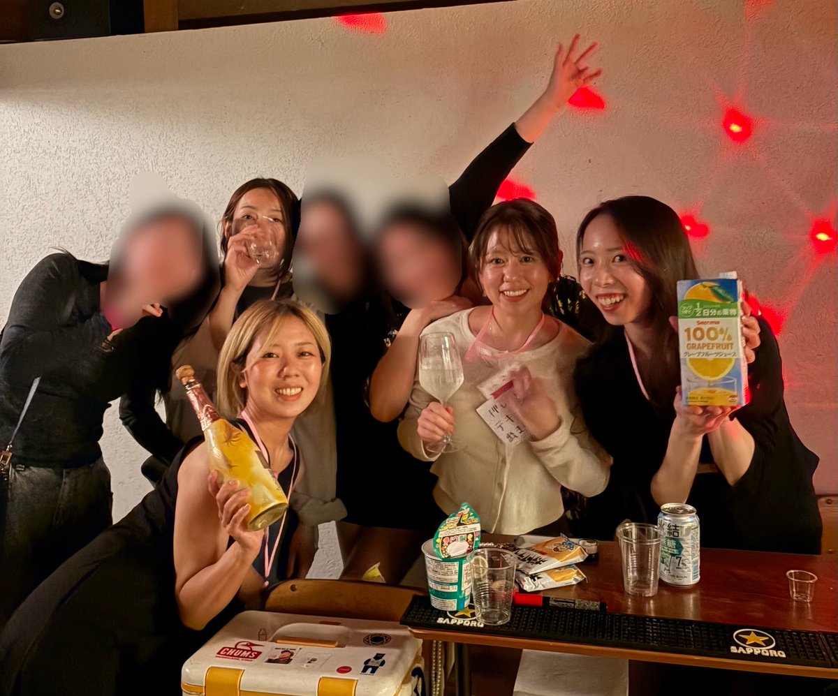 sapporowpp's tweet photo. 昨夜はSapporo Women's Partyありがとうございましたー！
40名近くの方にお越し頂き、1階も2階もめちゃくちゃ大盛り上がりな夜となりました🍾
本当にありがとございました✨

また次回のイベントも企画予定なので、お楽しみに〜！ https://t.co/LxEzhjpR2s