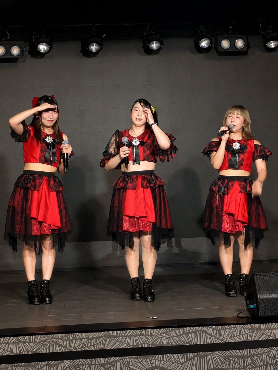 kmkm0715kmkm's tweet photo. 秋葉原Galaxyで
「Try Sparkle vol.01」のライブ🎤
お目当ては勿論Lanan🔴🟢🟡
後ろの液晶ビジョンがキレイで
曲とマッチしてて、いつも以上に
楽しいライブ🎤でしたぁ〜‼️
#珍しく撮影可
#最高の日曜の締めくくり
#Lananが大好き
#明日早いから急いで帰る https://t.co/Ukj7xWXiUn