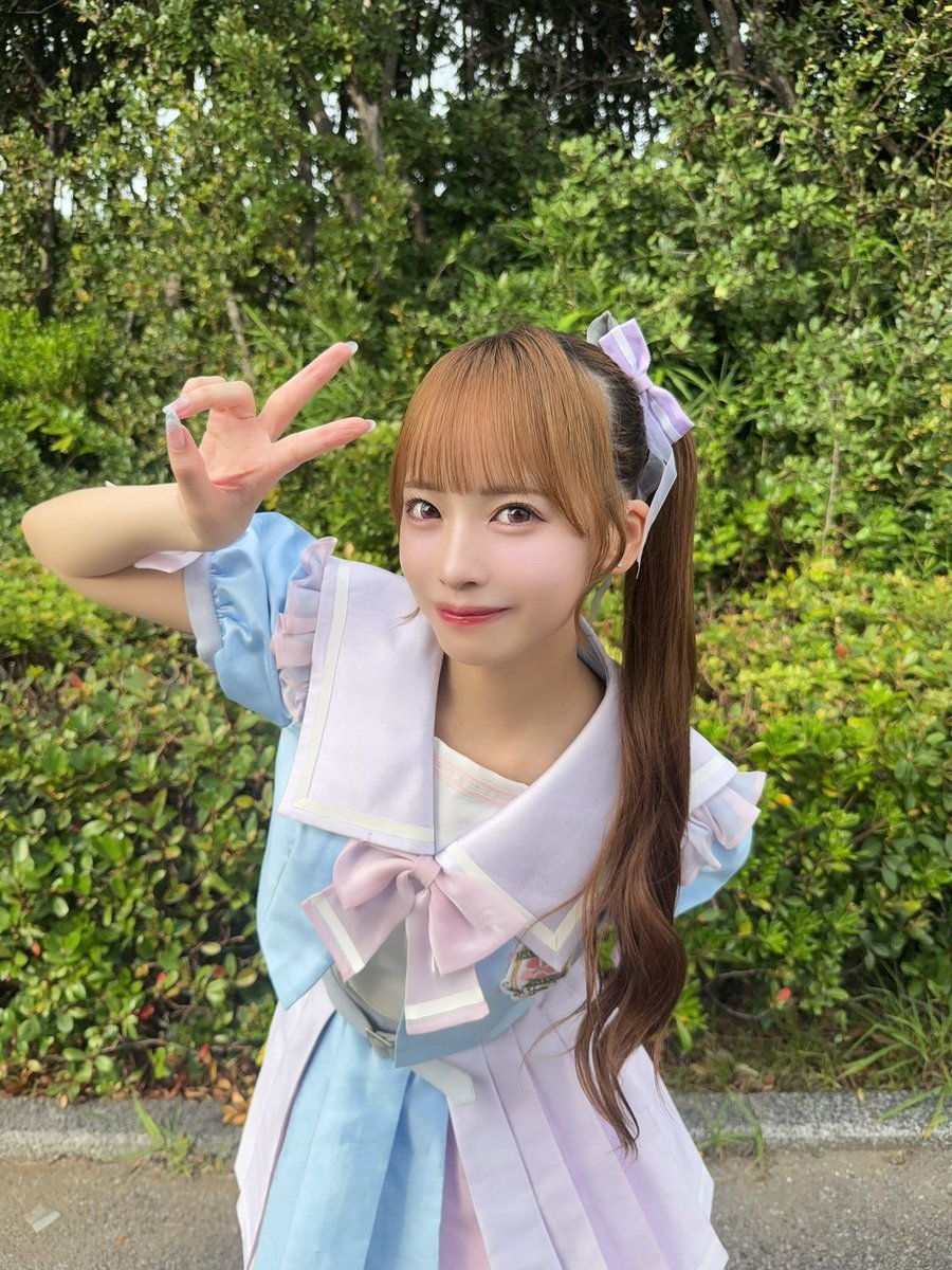 hina_hinahata's tweet photo. #超NATSUZOME2026
ありがとうございましたっ🎐꙳⋆

配信を見てくださった皆さまも！
会いに来てくださった皆さまも！ありがとうございますっ❤︎

たかねこちゃんと夏始まったね🐈‍⬛🌻

沢山の方とお目目があって嬉しかったです> ̫<♩だいすきまる〜♡
また会えますように！

#高嶺のなでしこ #たかねこ https://t.co/jxlVdru4IK