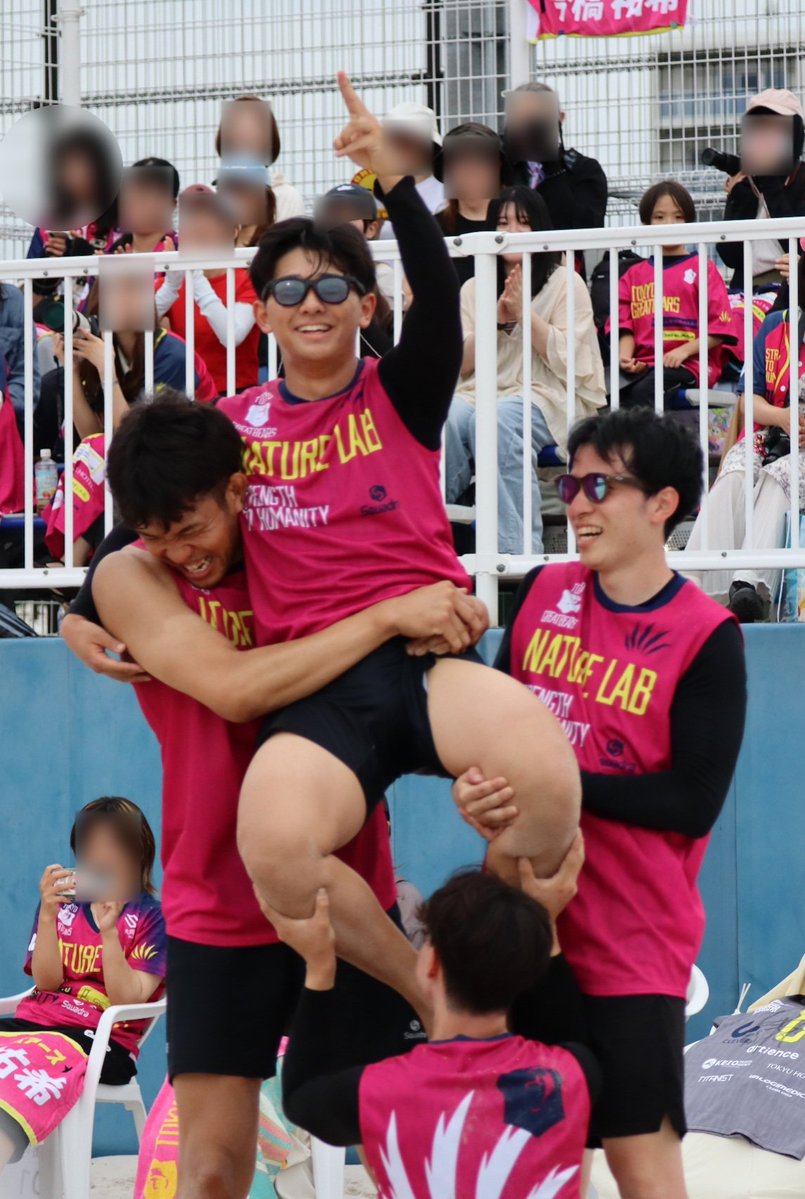 uminchu4170802's tweet photo. 🐻💫20260704 スナバレーin大森DAY1

優勝はチーム大前✨🏆3連戦してバテバテだったのに本当にすごかった、おめでとう👏MVPはなかったけどもし決めるなら絶対大前くん！多方面に頑張ってたね、お疲れ様でした☺️今年もめっちゃ楽しかったよ！ありがとう😆

#大前隆貴 選手
#東京グレートベアーズ https://t.co/jgCLtKTxHM