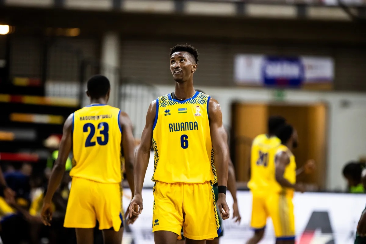 IGIHESports's tweet photo. Ikipe y’Igihugu y’u Rwanda ya Basketball yatsinzwe n’iya Nigeria amanota 106-62, isoza imikino yo gushaka itike y’Igikombe cy’Isi idatsinze mu mikino itatu yakinnye kuko yanatsinzwe na Guinea na Tunisia.

Ibi kandi ni ko byari byagenze mu mikino ibanza yabaye mu Ugushyingo 2025. https://t.co/Kj19iYWuYo