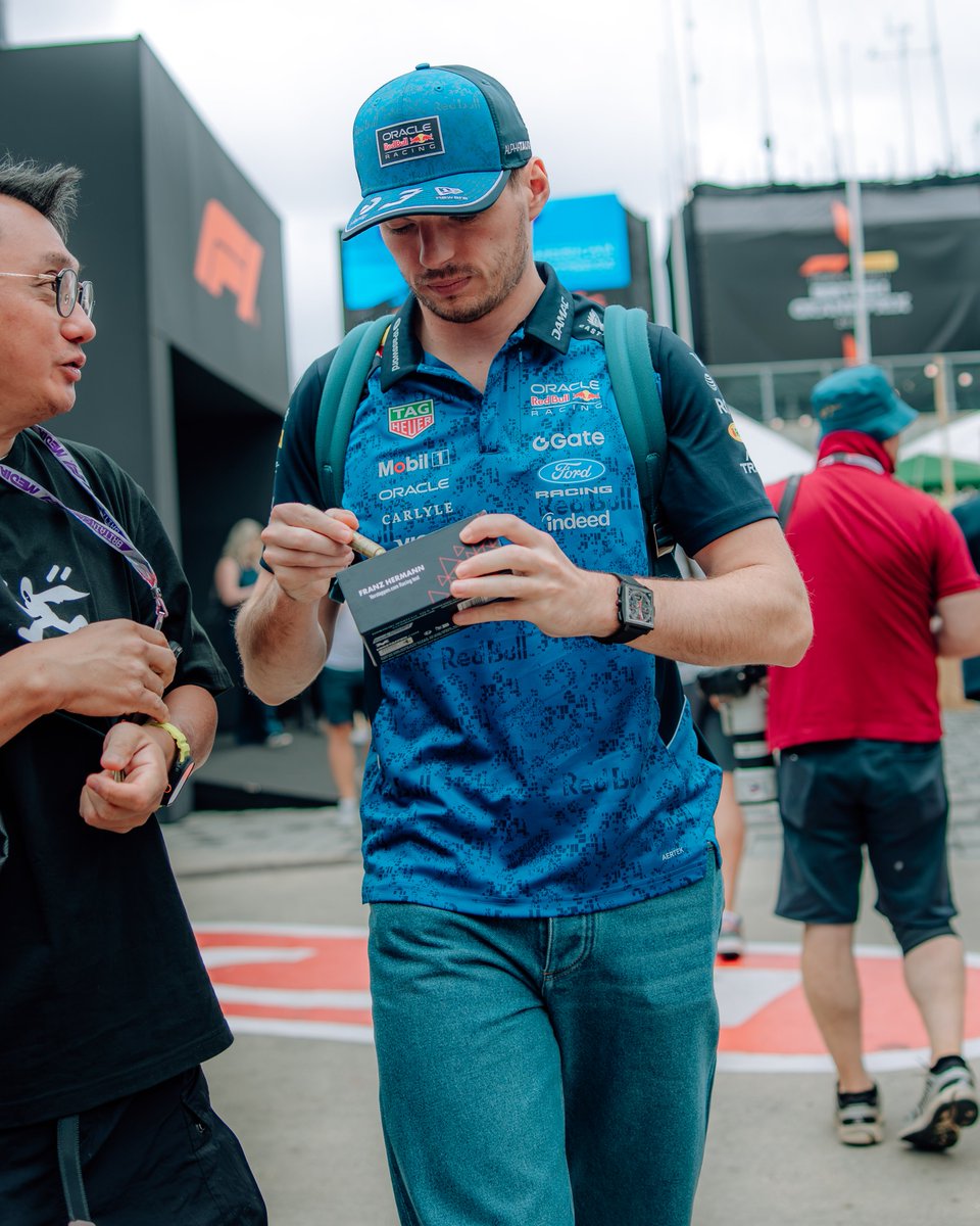 F1's tweet photo. Franz has arrived! 🤣

#F1 #BritishGP https://t.co/sxOUyKwHjI
